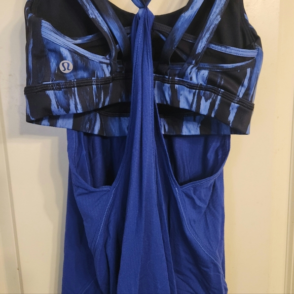 Lululemon tank top size 4 - Picture 3 of 3